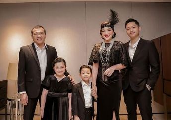 Sambut Idul Fitri 2022 Bareng Krisdayanti dan Raul Lemos, Intip Outfit Lebaran Ashanty dan Anang Hermansyah Sekeluarga, Paras Arsy Bak Anak Gadis Tuai Sorotan!