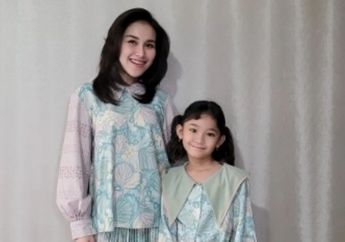Boyong Keluarga Liburan ke Yogyakarta Pasca Lebaran, Yuk Intip Outfit Ayu Ting Ting dan Bilqis yang Swag Abis Saat Naik Kereta Api Kelas Luxury