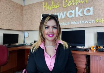 Barbie Kumalasari Akhirnya Bongkar Alasan Lebih Suka Pacari Brondong, Ucapan Sang Anak Sampai Gak Digubris!