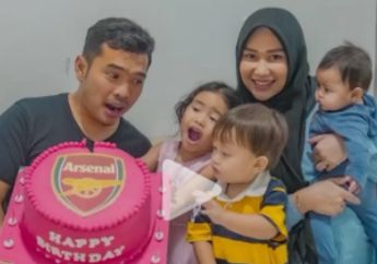 'Foto Papinya Dicium-cium', Rindu sang Ayah yang Tak Kunjung Pulang Sejak Bulan Ramadan, Anak Bungsu Putra Siregar Sampai Jatuh Sakit, Septia Siregar Ungkap Kondisi Pilu sang Buah Hati