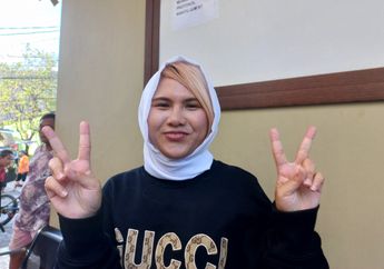 'Dulu Mereka Sebenarnya Anak-anak Bandel' Pasca Lebaran, Evelyn Nada&nbsp;Anjani Ajak Teman-teman DJ Asal Jepang untuk Berbagi pada Sesama dan Kenalkan Agama Islam