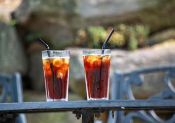 Minum Air Dingin saat Cuaca sedang Panas, Apakah Baik untuk Tubuh?