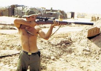 Pantas Jadi Legenda! Demi Tembak Mati Jenderal Vietnam, Sniper Ulung Marinir AS Ini Merayap Sejauh 2,5 Kilometer Selama 3 Hari