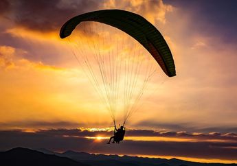 Hati-hati, Arti Mimpi Terjun Payung Ternyata Punya Pertanda Buruk, Konon Jadi Simbol dari Rasa Takut yang Menghantui Alam Bawah Sadar Anda!