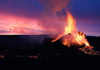 Arti Mimpi Gunung Meletus Menurut Primbon Jawa Tidak Selalu Buruk, Bisa Jadi Tanda Datangnya Keberuntungan