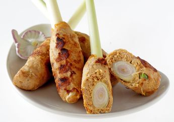 Dengan Resep Sate Lilit Ikan Kulit Ayam, Kita Bisa Menghadirkan Sajian Khas Bali Di Rumah