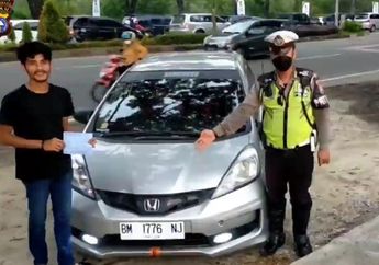 Pelat Nomor Warna Putih Ada yang Jual di Online, Ini Kata Polisi
