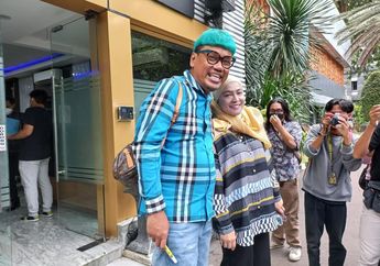 'Pertama Nih Urusan Sama yang Begini-begini' Bersama sang Istri dan Denise Chariesta, Uya Kuya Jalani Pemeriksaan atas Laporan Terhadap Medina Zein
