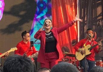 Manggung di Hadapan Banyak Penonton, Krisdayanti Ingatkan Pandemi Covid-19 Belum Berakhir