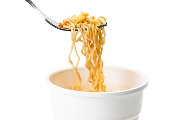Awas! 4 Bahan dalam Makanan Instan Ini Ternyata Bahaya Buat Tubuh!