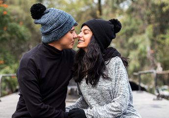 6 Zodiak ini Paling Bisa Jadi Wanita Idaman Buat Pasangan, Sempurna Banget!