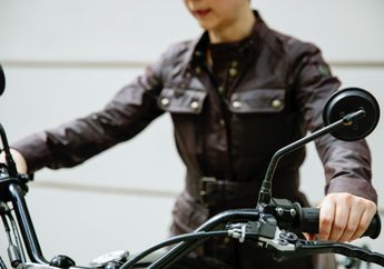 'Gak Punya Adab!', Sedang Berhenti di Lampu Merah, Pengendara Motor Wanita Ini Alami Pelecehan Seksual dari Dua Orang Bocah Lelaki hingga Bikin Netizen Ikutan Naik Pitam