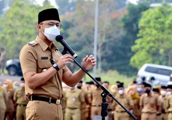 Banting Setir dari Selebriti Kondang Jadi Wakil Bupati Bandung Barat, Pejabat Tampan ini  Mendadak Singgung Perkara Mantan Sembari Foto Sang Istri, Ada Apa Gerangan?
