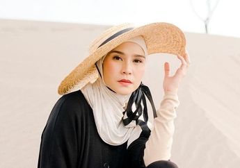 &lsquo;Jadi Pengingat Kami&rsquo;,  Innalillahi, 3 Orang Terdekatnya Positif Covid-19, Zaskia Adya Mecca Auto Berikan Wejangan Ini hingga Singgung Soal Ketakutan