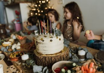 6 Arti Mimpi Pesta Ulang Tahun, Benarkah Tanda Akan Menikahi Cinta Sejati Anda?