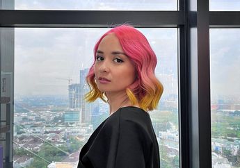 Joanna Alexandra Pamer OOTD Kenakan Dress Gemas, Foto Berdua Sang Putri Jadi Lebih Mirip Kakak Adik!