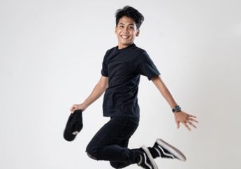 'Ini Menurut Gue Harus Dilurusin Sih' Tidak Ada Kapoknya, Komika Bintang Emon Bahas Kebiasaan Belanja Masyarakat +62