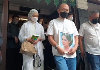 Ibadah Pelepasan Rima Melati Menggunakan Adat Minahasa