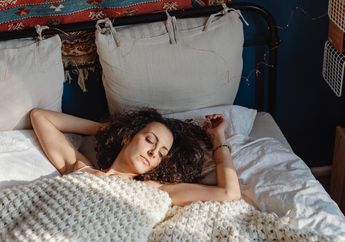 Suami Beri Tahu Istri Nanti Malam Tidur Jangan Pakai Bra, Manfaatnya Ternyata Luar Biasa!