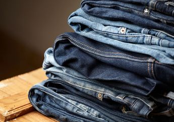 Jangan Terlalu Sering Dicuci, Ini 5 Cara Mencuci Jeans Agar Tetap Awet dan Tak Cepat Pudar