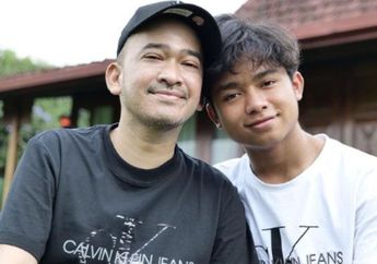 Kembali Dilarikan ke Rumah Sakit dalam Keadaan Pucat dan Lemas, Kondisi Ruben Onsu Tak Kuasa Bikin Sarwendah dan Betrand Peto Bercucuran Air Mata!