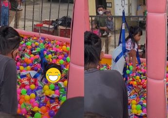 Main Mesin Capit Orang yang Sedang Viral, Bocah Perempuan Ini Justru Bikin Netizen Geregetan, Disebut Bukan Ambil Barang tapi Ambil Hikmahnya