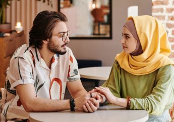 4 Zodiak ini Tidak Akan Pernah Berbohong Pada Pasangan dengan Alasan Apapun, Pisces Paling Bucin dan Setia!