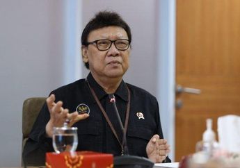 Menpan RB Tjahjo Kumolo Meninggal Dunia, Presiden Jokowi Sempat Membesuk Sang Menteri Saat Masih Dirawat