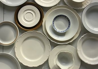 Buru-Buru Cek di Dapur, Kalau Punya Piring dan Alat Makan dengan Ciri ini Sebaiknya Segera Dibuang, Bisa Jadi Malapetaka Buat Satu Keluarga!