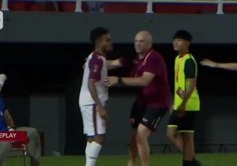 Ada Insiden Mourinho-Azpilicueta di Laga Borneo vs PSM, Hanya Kali Ini Tavares Gagal Hentikan Yance Sayuri Hajar Ballboy