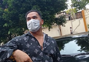 'Gue Mencoba Kasih Ketenangan' Batang Hidungnya Tiba-tiba Muncul di Sidang Cerai Perdana Dewi Perssik dan Angga Wijaya, Saipul Jamil Berkilah Ingin Beri Dukungan