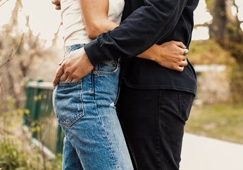 Lakukan Ritual Hubungan Badan 48 Jam Nonstop dengan Alat Khusus, Tubuh Gadis Cantik Ini Berubah Seketika, Dokter Temukan  Benda Aneh Dalam Organ Vitalnya