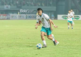 Di Tengah Isu Transfer ke Yunani, Hokky Caraka Pecundangi Bek 35 Tahun & Dapat Rapor 'Bagus Tidak, Jelek Juga Tidak' 