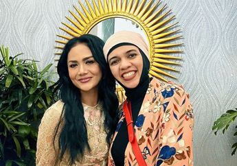 'Senang dan Bahagia Lihatnya' Gen Halilintar Pulang ke Indonesia Bertemu Cucu dan Keluarga, Krisdayanti Langsung Lakukan Hal Ini saat Bertemu sang Besan hingga Jadi Sorotan!
