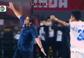 Main Parkir Bus dan Selebrasi Provokatif, Eduardo Almeida Benar-benar Mourinho-nya Liga 1 Indonesia?