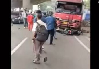Ngeri! Truk Pertamina Tabrak Belasan Pemotor dan Satu Mobil di Bekasi, Puluhan Ambulans Diterjunkan Angkut Sejumlah Korban, Ada yang Luka Parah hingga Meninggal Dunia