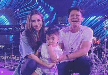 Ariel NOAH Asyik Jaga Anak Momo Geisha saat Ditinggal Nyanyi di Atas Panggung, Aksi Eks Luna Maya Jadi Sorotan Netizen hingga Banjir Doa!