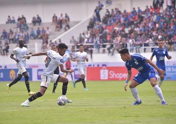 Klarifikasi Coach RD soal Jersey Penuh Tambalan RANS Nusantara FC di Laga Kontra PSIS Semarang