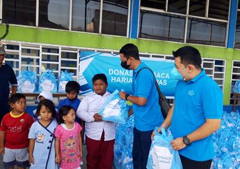 Donasi Alat Tulis dari Pembaca Kompas untuk Anak Korban Rob Semarang