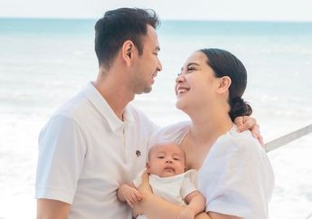 Raffi Ahmad Boyong Anak Istri Jenguk Mami Popon yang Terbaring Sakit, Ekspresi dan Tingkah Rayyanza Auto Tarik Perhatian Nenek Buyut, Warganet Ikut Gemas!