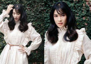 Dandan Nyentrik ala Cewek Kue Versi Ningrat, Dian Sastrowardoyo Bikin Melongo Usai Tampil Dengan Balutan Kebaya Warna Ngejreng, Netizen: Damagenya Gila-gilaan, Cantik Banget