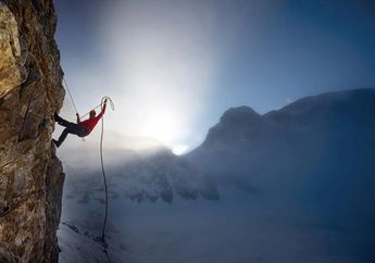 Arti Mimpi Mendaki Gunung Ternyata Lebih dari Sekedar Menguji Adrenalin, Ingin Ingatkan Betapa Pentingnya Introspeksi Diri