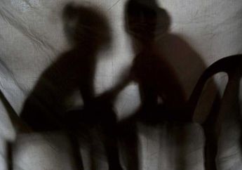 Izinnya Pergi Kerjakan Tugas Kuliah, Pria Ini Malah Pergoki Kekasihnya Selingkuh Saat Nonton Siaran Langsung Sepak Bola