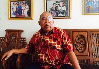 Eddy Gombloh Meninggal Dunia, Simak Profil Sang Komedian di Sini