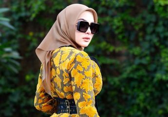 Syahrini Pamer OOTD Serba Pink Bak Cewek Kue Saat Liburan di Tokyo, Netizen: Fashion Incess Selalu Terdepan!