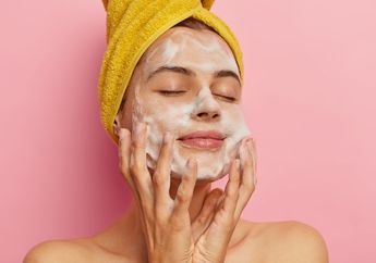 Tutorial Mencuci Wajah Menggunakan Facial Wash untuk Dapatkan Kulit Glowing dan Fresh!