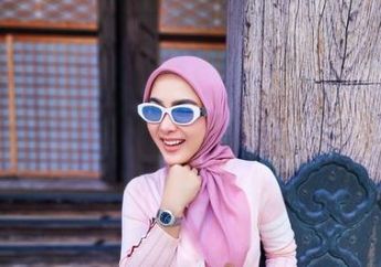 Mejeng Heboh Berbalut Outfit Merah Gonjreng Ala Sosialita Tajir, Syahrini Diam-diam Jinjing Tas Mungil Seharga Rp 48 Juta, Tengok Penampakannya yang Super Cetar