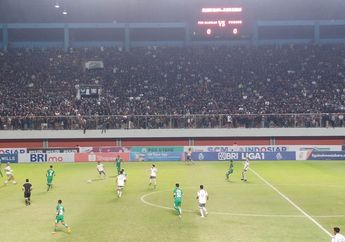 Hasil Liga 1 2022/23 - Persib Boleh Menang Tipis 1-0, Tapi Justru PSS yang Peragakan Sepak Bola Ala Luis Milla