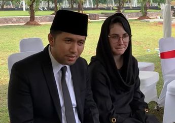 Sang Ayah Meninggal Dunia dalam Tragedi Kecelakaan Tol, Emil Dardak Ungkap Firasat yang Dirasakan Jelang Kepergian Hermanto Dardak 