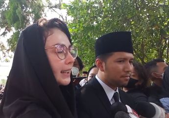 'Setelah Punya Cucu, Saya Terenyuh' Ayah Mertua Berpulang, Arumi Bachsin Kenang Momen Awal Bertemu, Akui Tak Mudah Membangun Ikatan Emosional dengan Ayahanda Emil Dardak